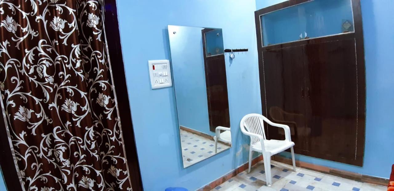 Blue Eye Backpackers Hostel 암리차르 외부 사진